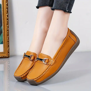 Elegant and Versatile Women’s Loafers with Metal Buckle