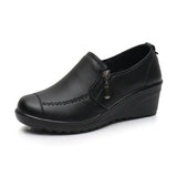 Elderly Women's Wedge Leather Shoes