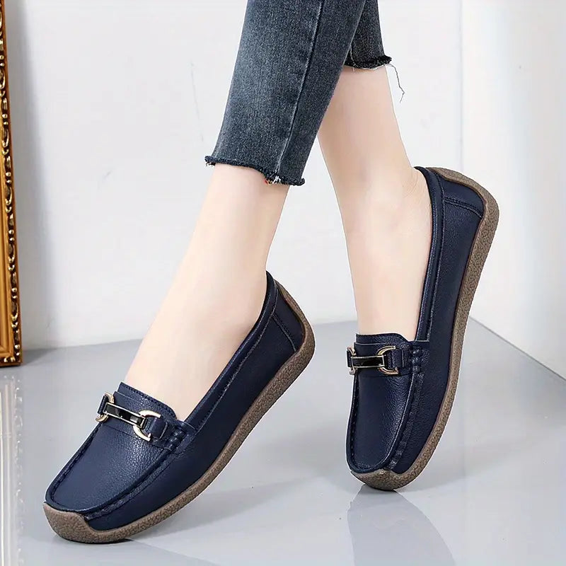 Elegant and Versatile Women’s Loafers with Metal Buckle