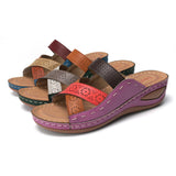 Hole-crossing open-toe wedge slippers