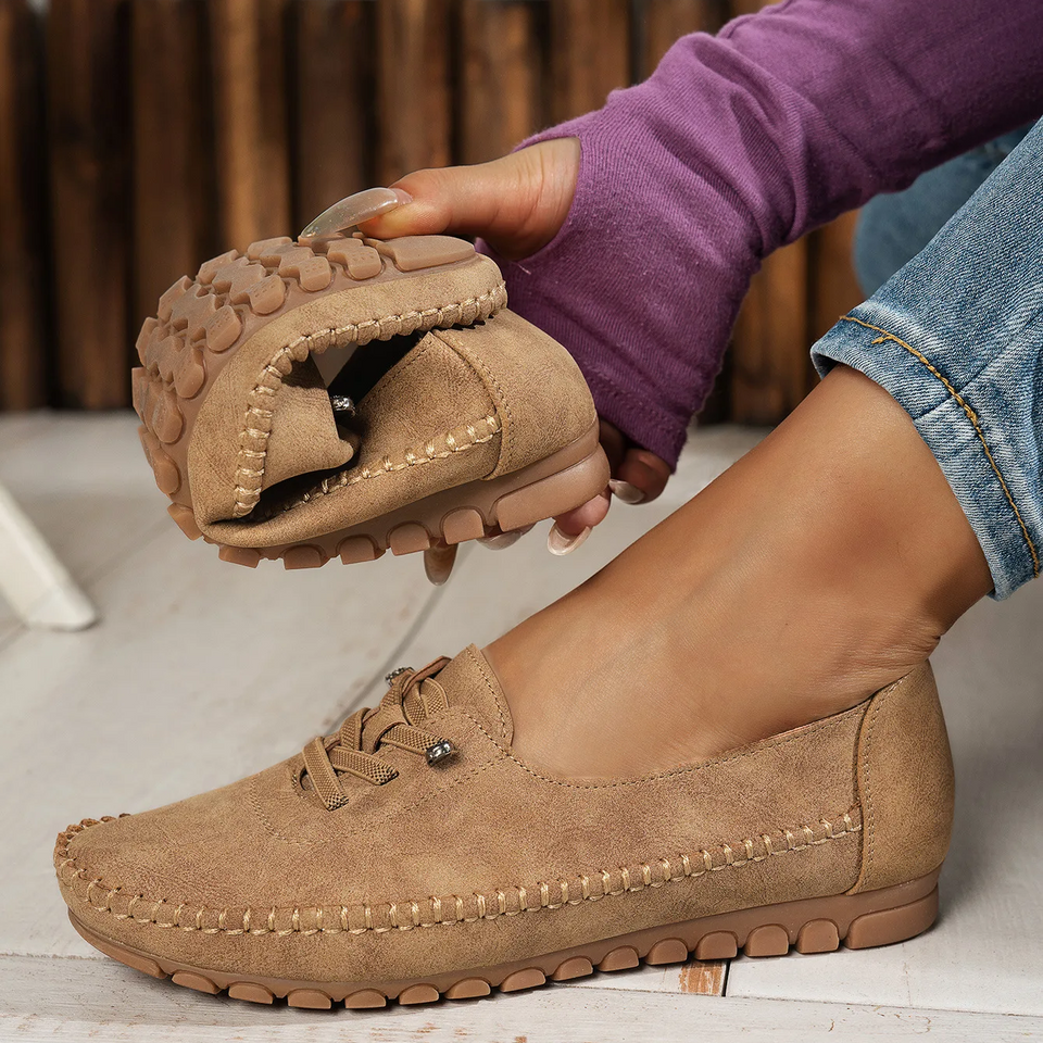 Women’s Comfortable Lace-Up British-Style Loafers
