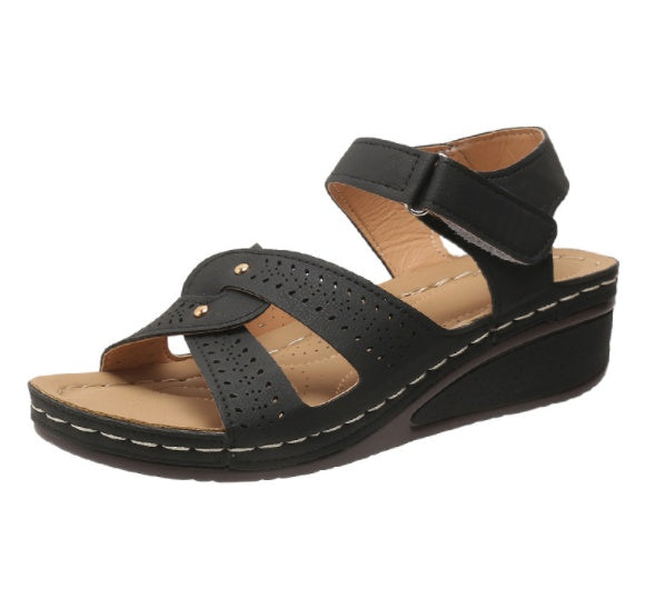Retro Casual Flower Line ShapedWomen's Slope Heel Sandals