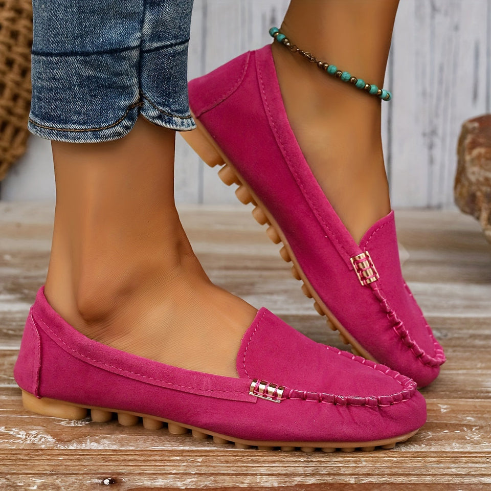 Women’s Loafers with Metallic Detail. 👞✨