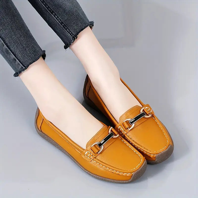 Elegant and Versatile Women’s Loafers with Metal Buckle