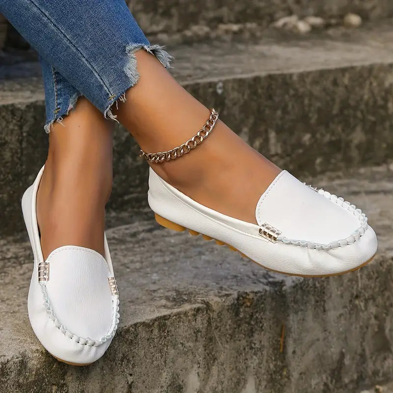 Women’s Loafers with Metallic Detail. 👞✨