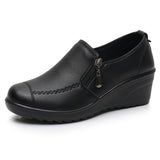 Elderly Women's Wedge Leather Shoes